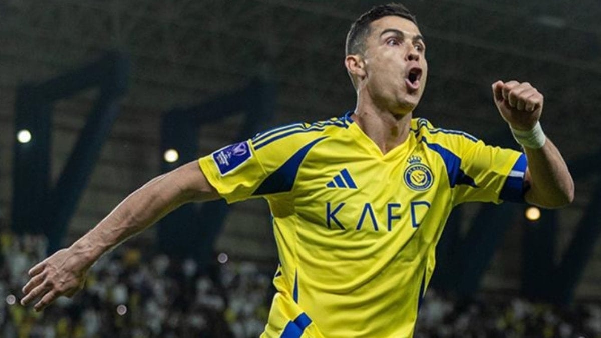 Cristiano Ronaldo 64 yıllık rekoru kırdı