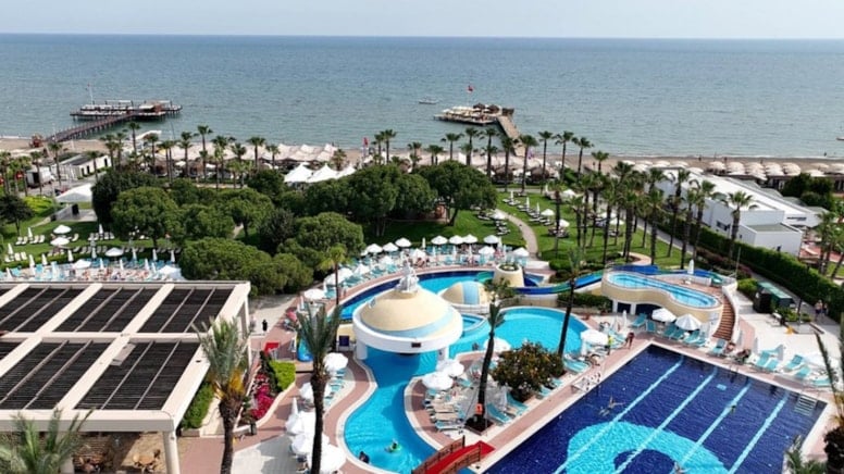 Eğitimde kriz MEB’de lüks