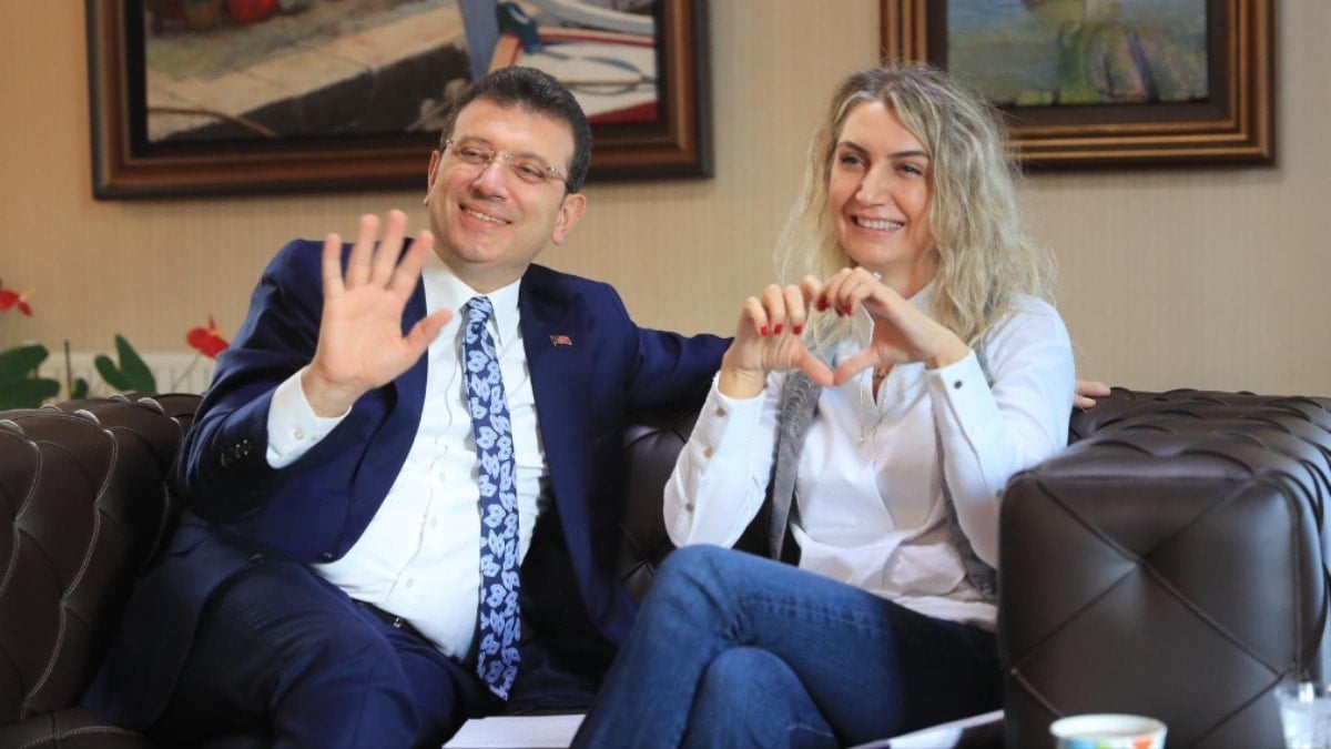 İBB Başkanı Ekrem İmamoğlu, eşi Dilek İmamoğlu'na şiir yazdı