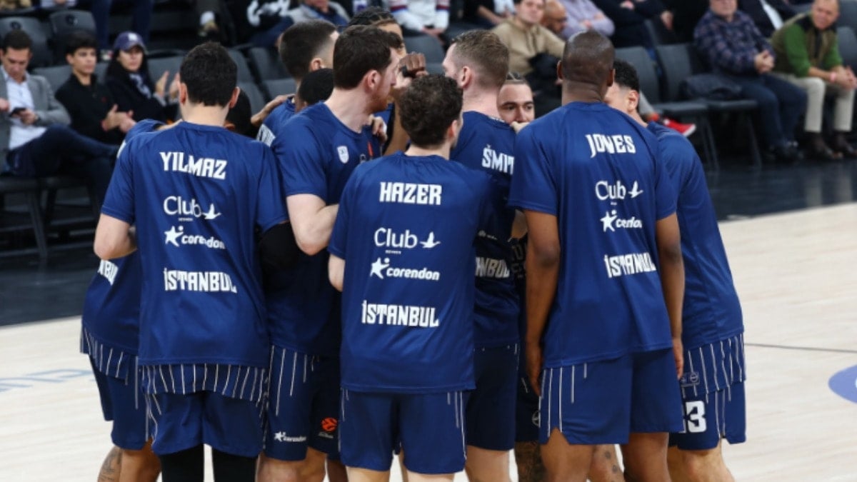 Anadolu Efes, EuroLeague'de galibiyeti unuttu