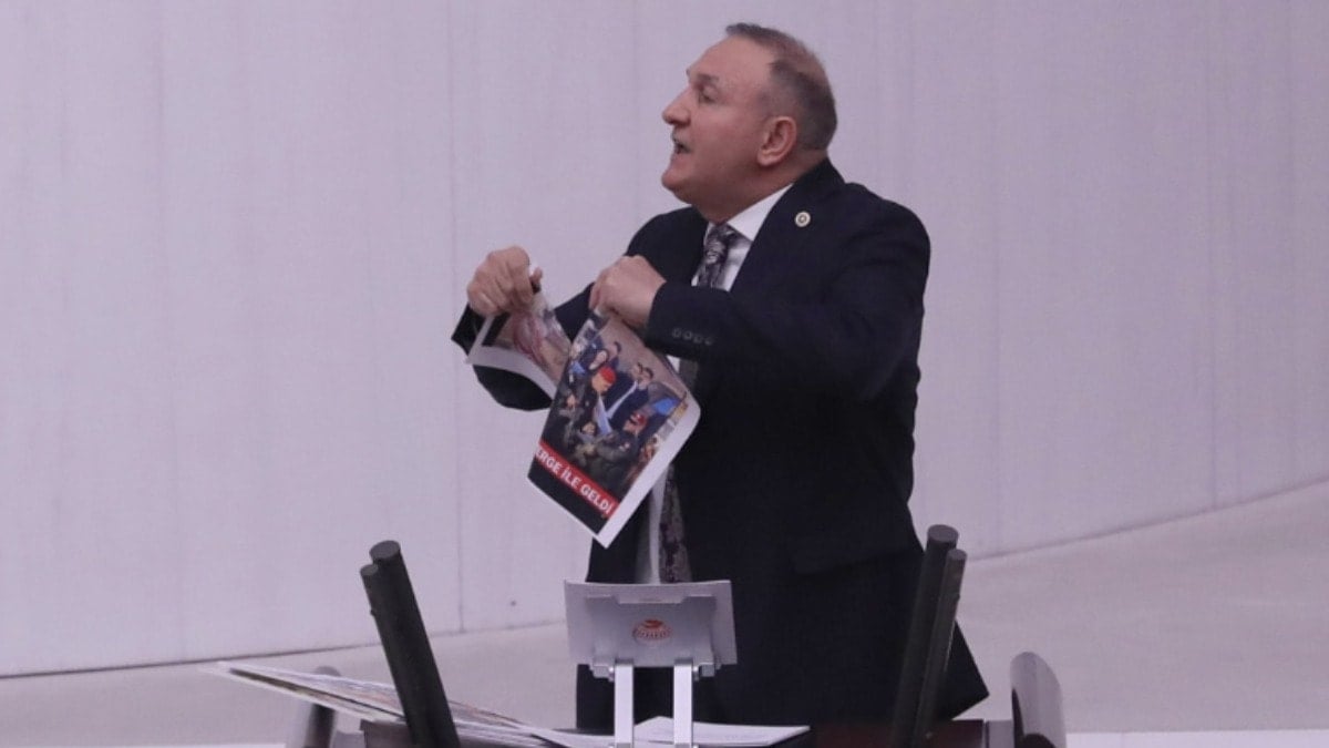 Açılım gerilimi sokağa taşındı