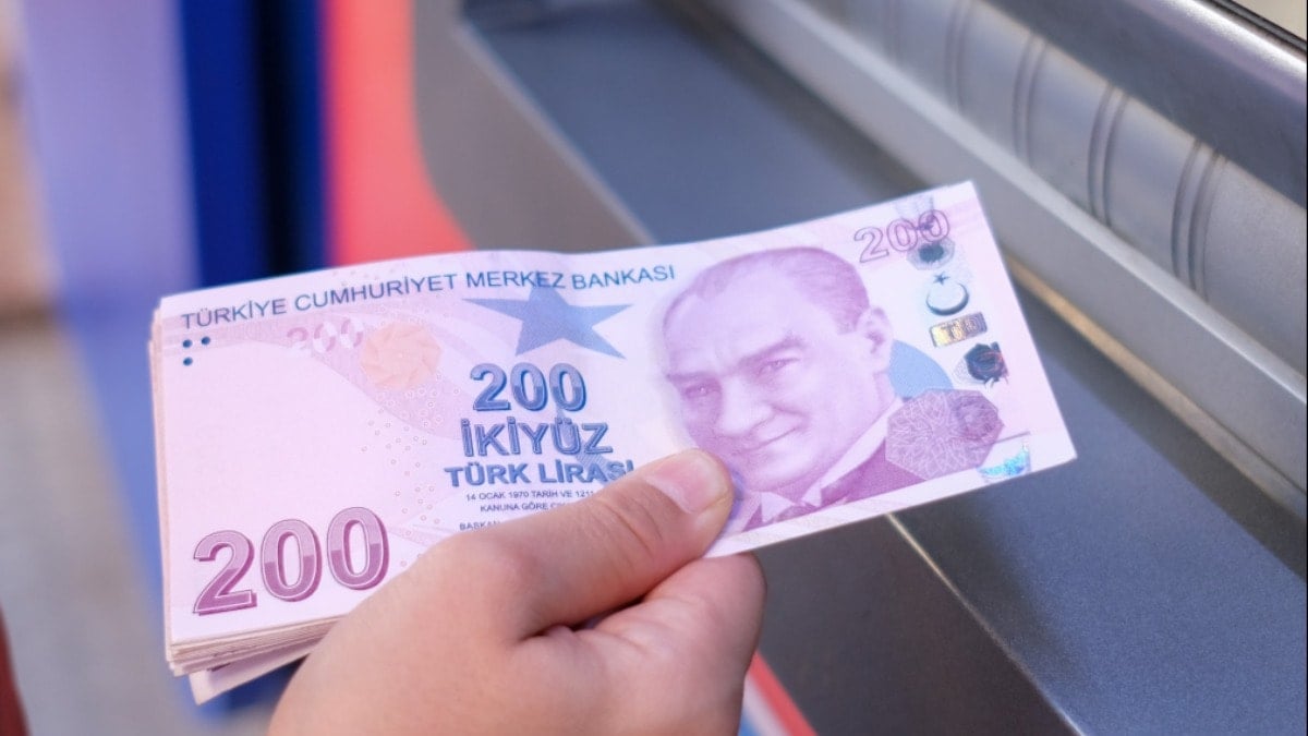 ATM'lerde para çekme ve yatırma limiti perşembe günü değişiyor: İşte yeni limitler