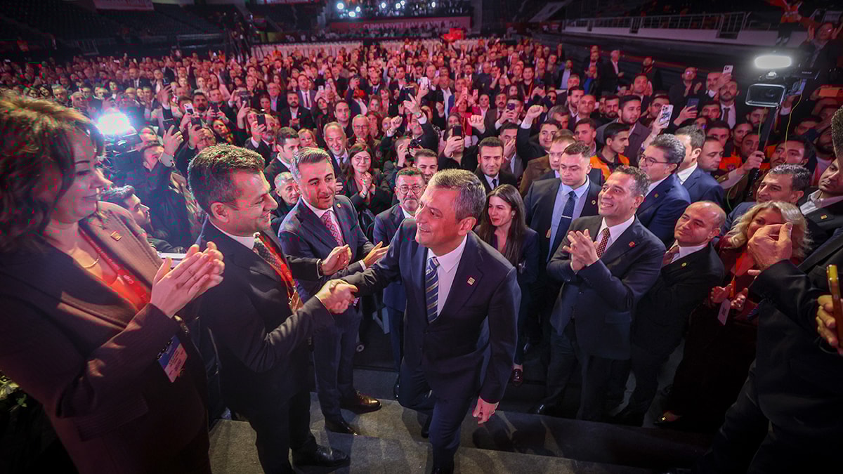 Kurultay vitrine Türkiye ittifakını aldı