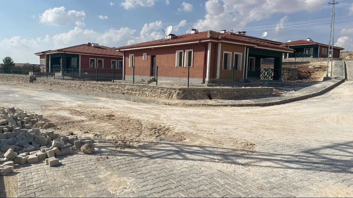 Afet konutlarında pazarlık saltanat