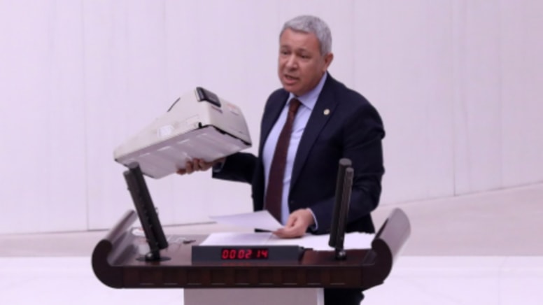 Esnaf iflasta hâlâ istikrar diyorsunuz