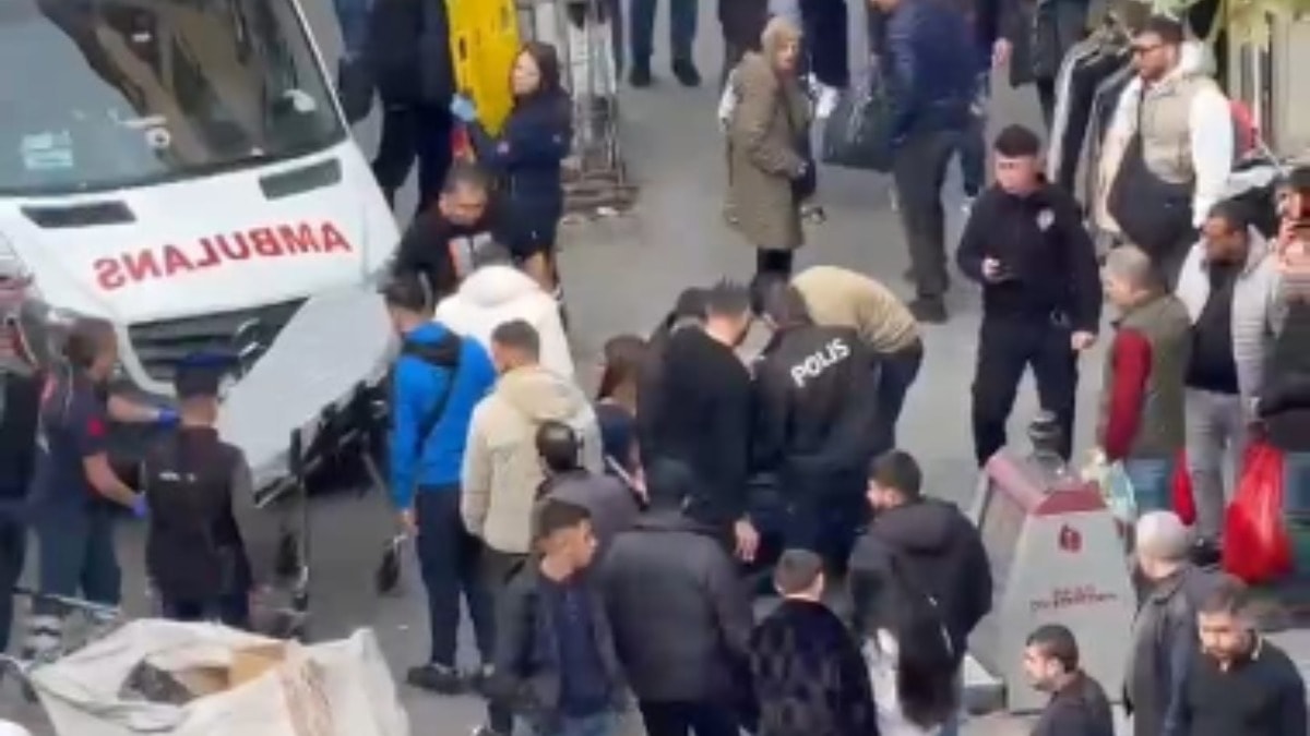 Fatih’te kahreden olay: Annesinin elini bırakan küçük kıza motosiklet çarptı