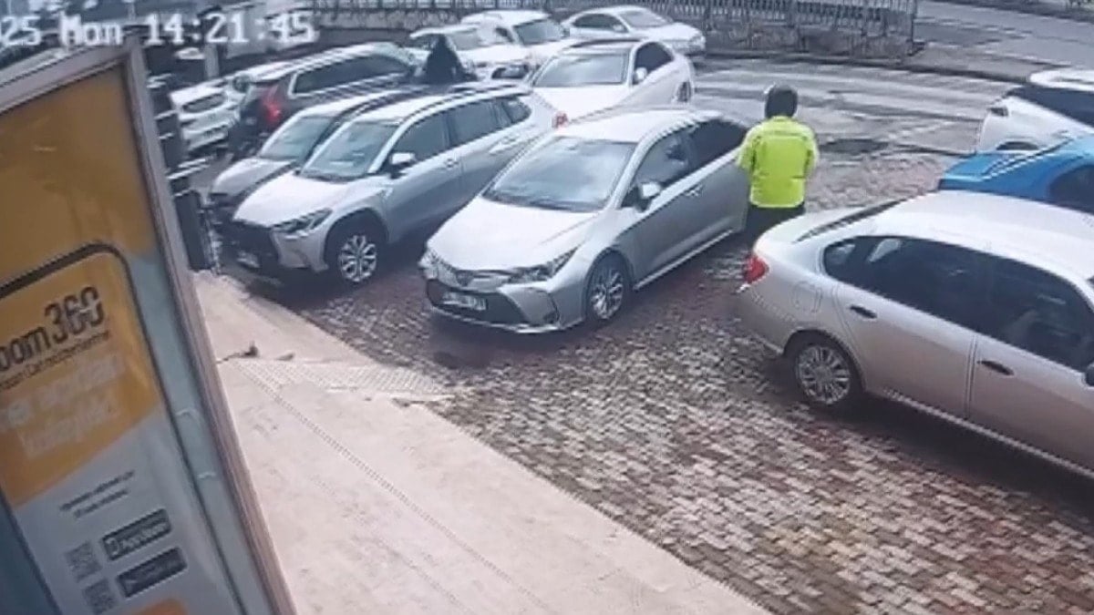 Ödedikleri borcu geri almak için filmleri aratmayan plan yapmışlar!