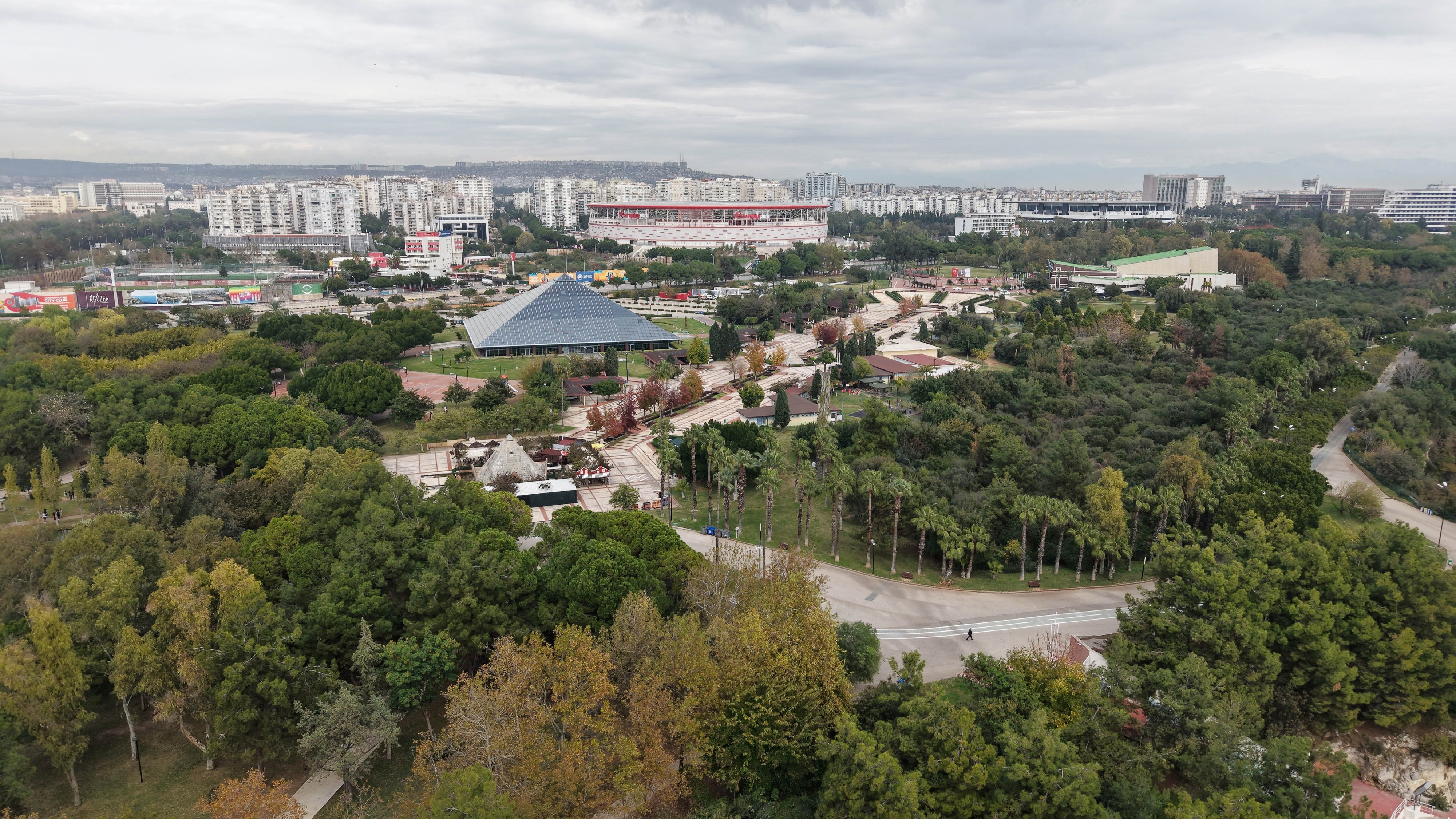 Türkiye'nin en değerli arazisi: Arap Süleyman'ın arsası tüm şehri karıştırdı