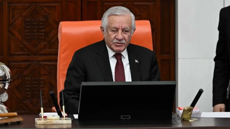 MHP'li Celal Adan’dan AKP’li vekile Meclis’te sert çıkış: Kimi döveceksin, öyle şey olur mu?