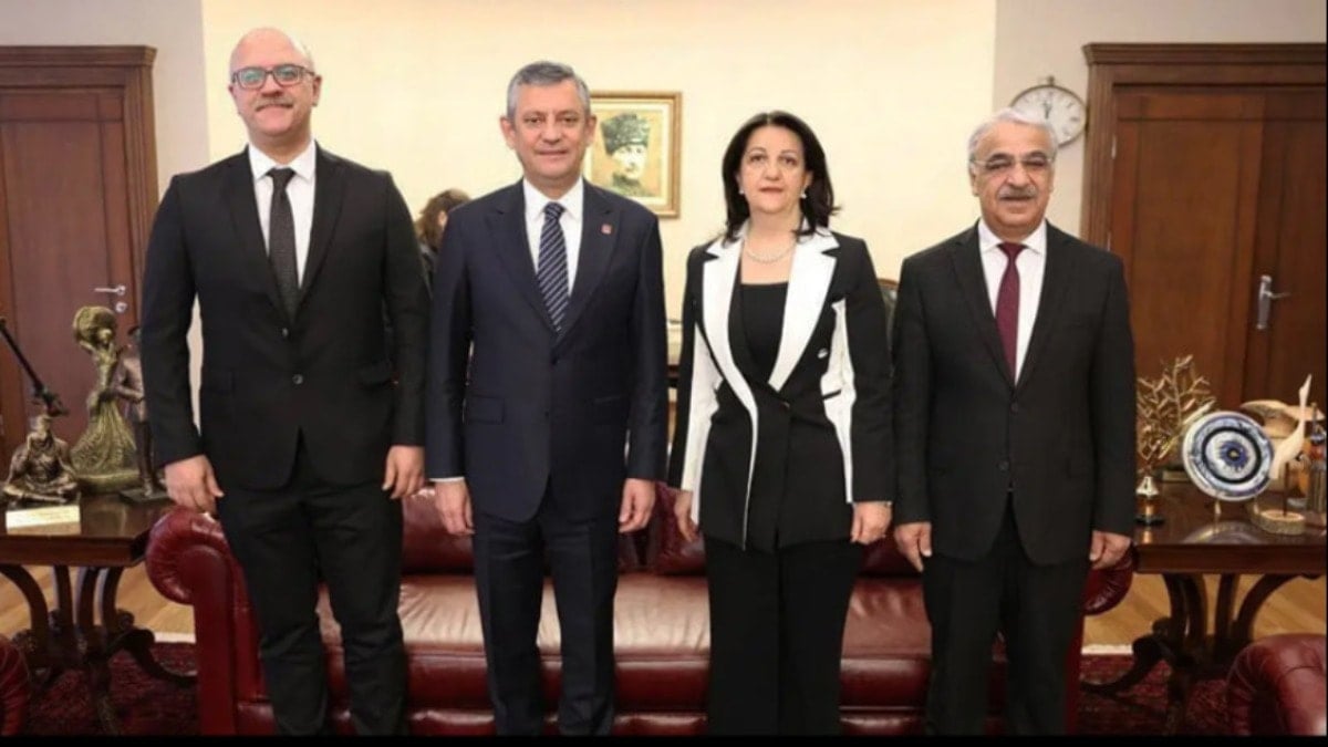 Özgür Özel'den Leyla Zana açıklaması