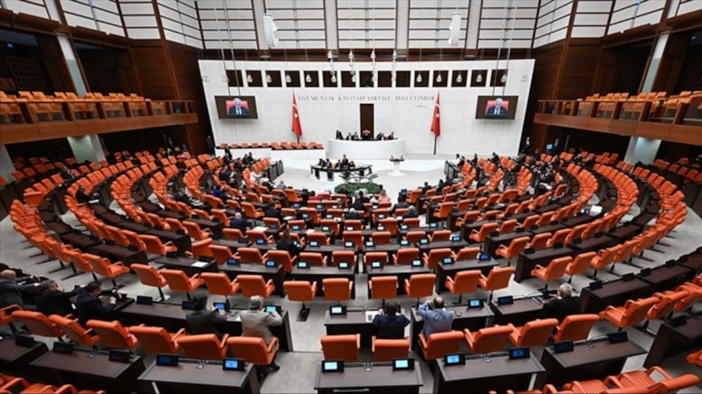 Tartışmalı maddeler paketten çıkıyor! Erdoğan iki kişi ile özel toplantı yaptı