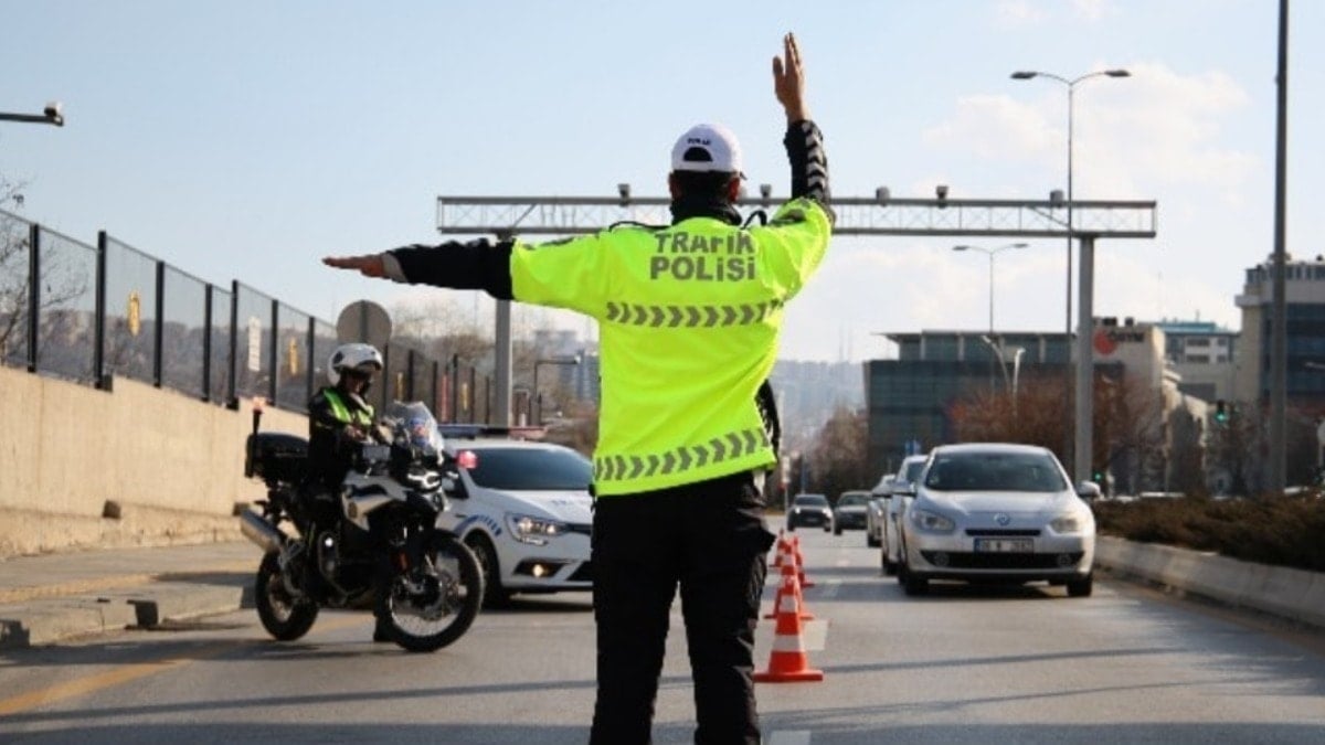 Başkentte bazı yollar kapanacak! Saatler kaldı
