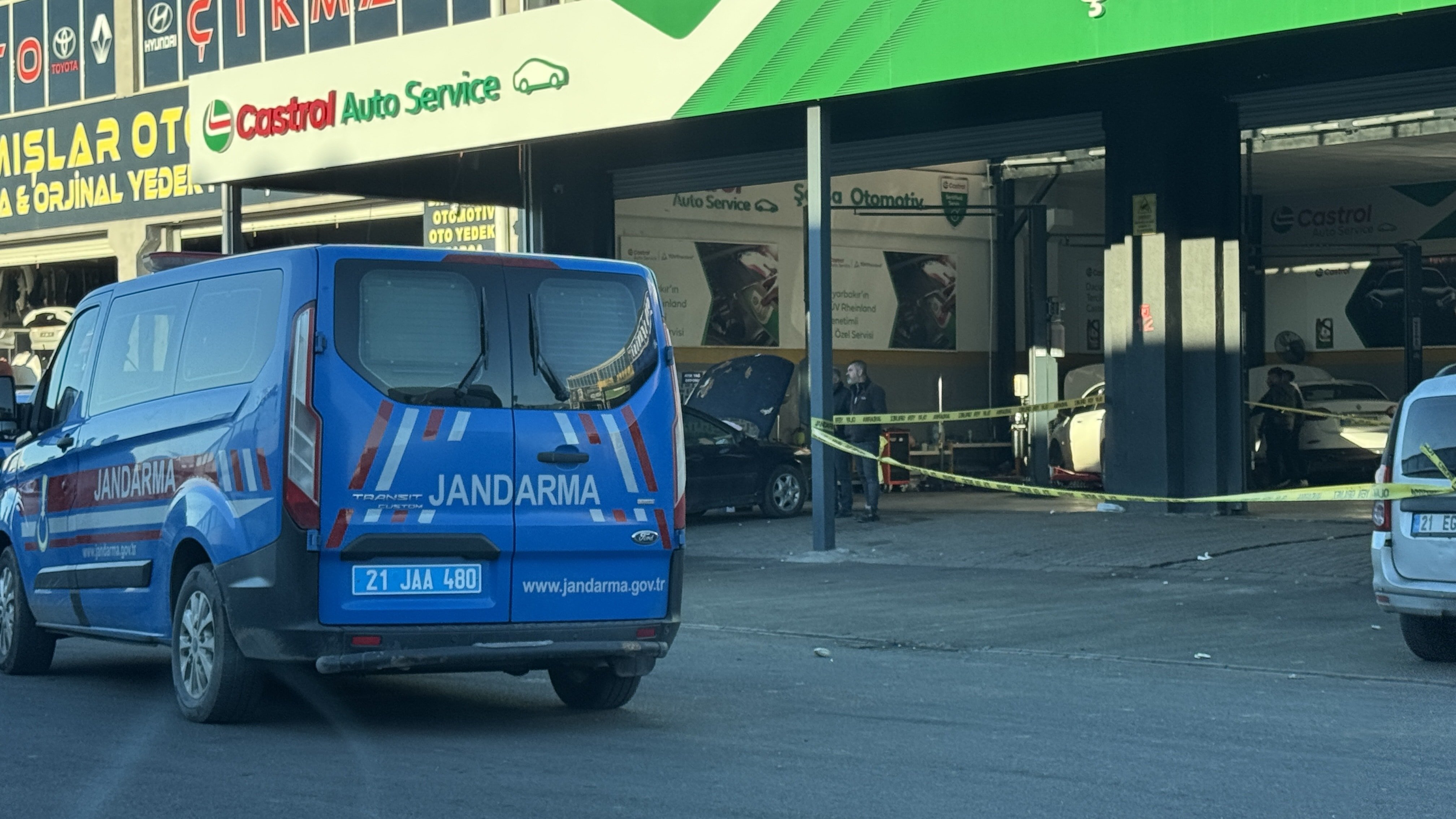 Sanayi sitesinde kavga; 4 kişi yaralandı