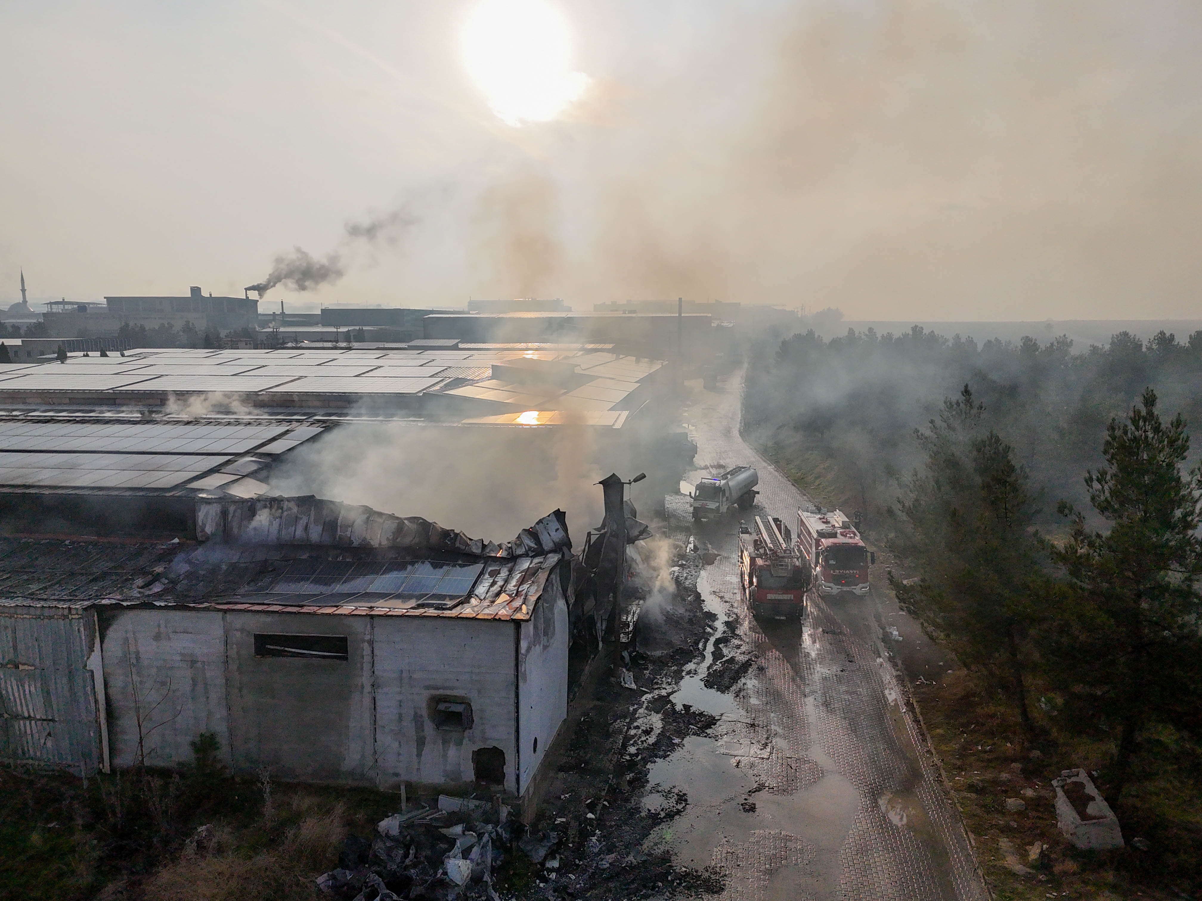 Uşak'ta tekstil fabrikasında yangın