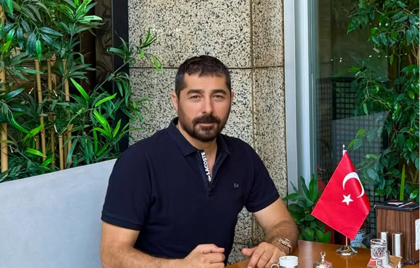 İbrahim Tatlıses'in oğlu acı haberi duyurdu: Hakk'ın rahmetine kavuştu