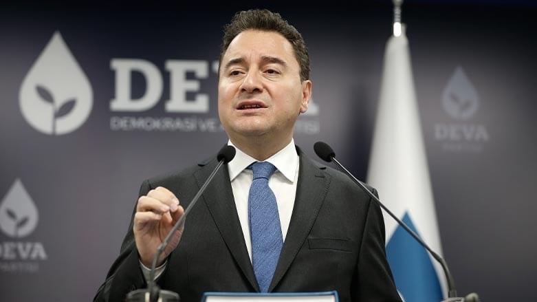 Babacan 'asansördeki AKP'li bakanı' ifşa etti