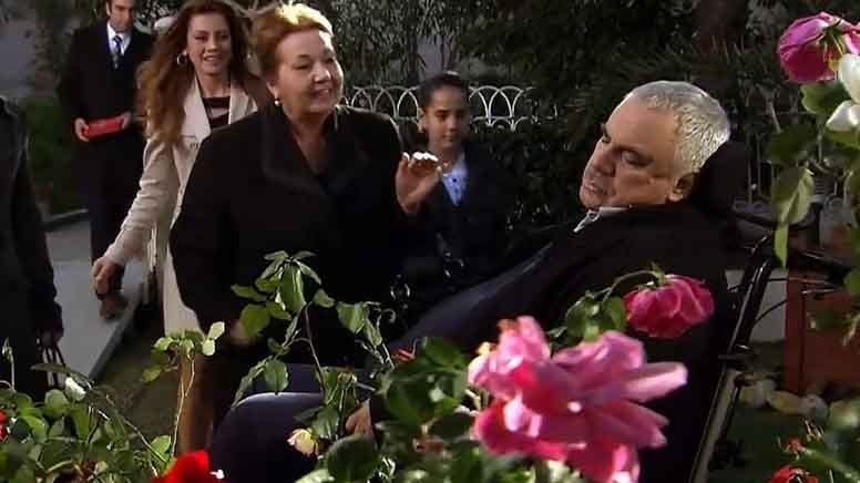 Yaprak Dökümü'nün Ali Rıza Bey'i için lokma dağıtıldı