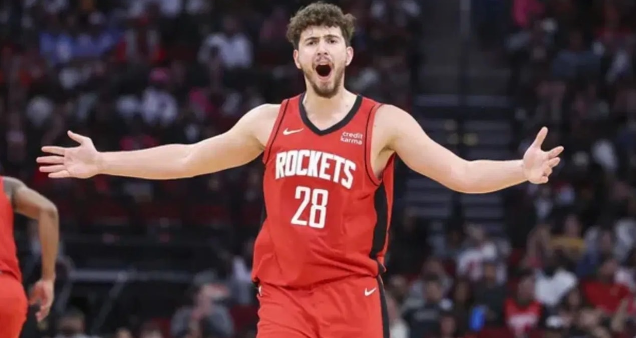 Alperen Şengün, triple-double'la zaferi getirdi