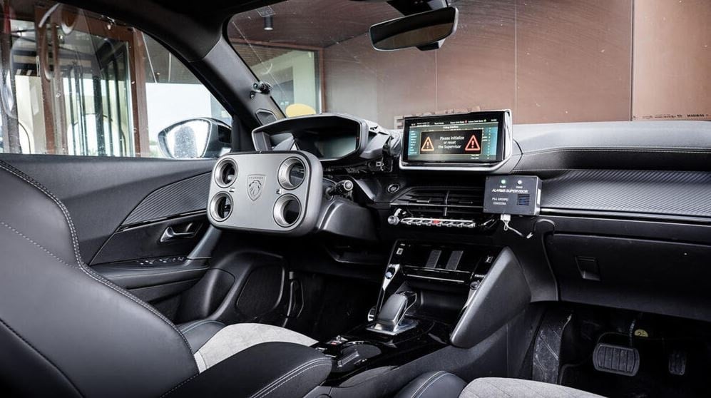 Klasik direksiyonlar tarih olacak! Kare direksiyon için seri üretime geçilecek