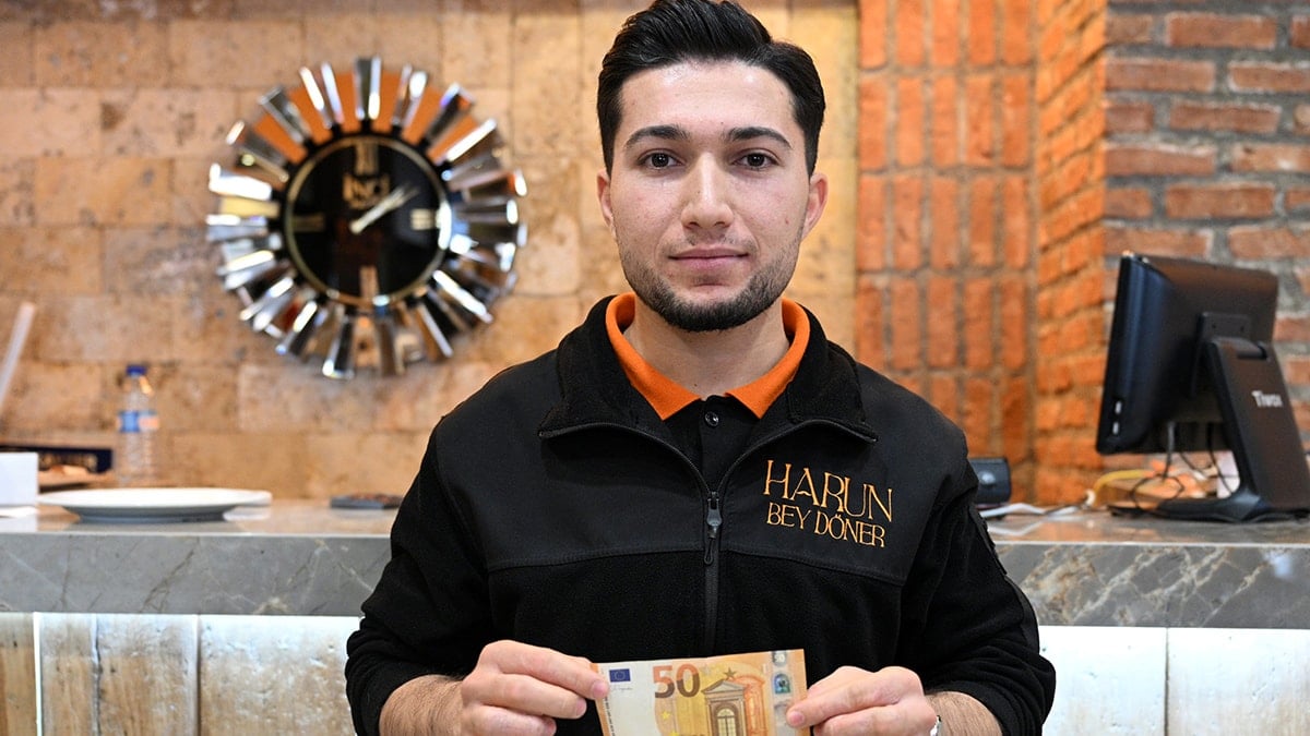 Kayseri'de garsona 50 Euro bahşiş veren turist 1 gün sonra ne kadarını geri istedi?