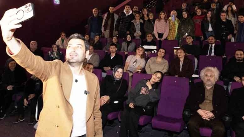 'Bak Postacı Geliyor' izleyicilerine film arasında sürpriz