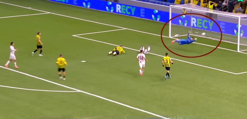 22 yaşındaki kaleci Şampiyonlar Ligi'ne damga vurdu