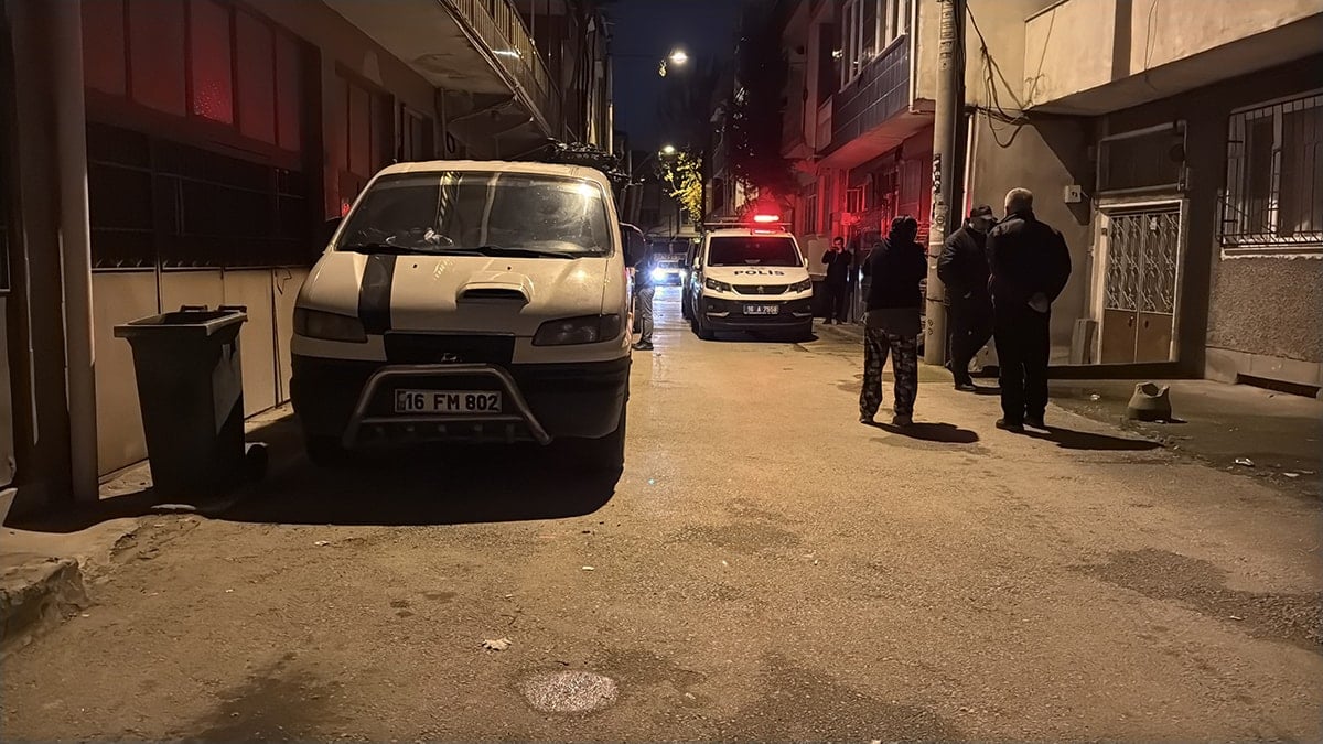 Tartıştığı babasını bıçakladı