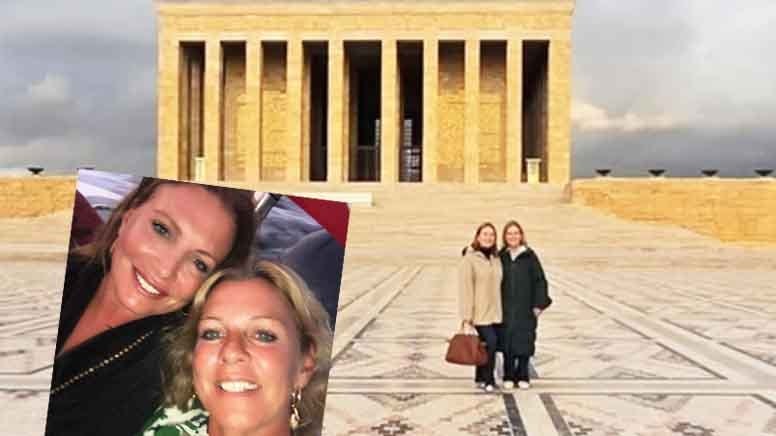 Caroline Koç kardeşi ile Anıtkabir'i ziyaret etti... Duygu dolu anlar yaşadılar