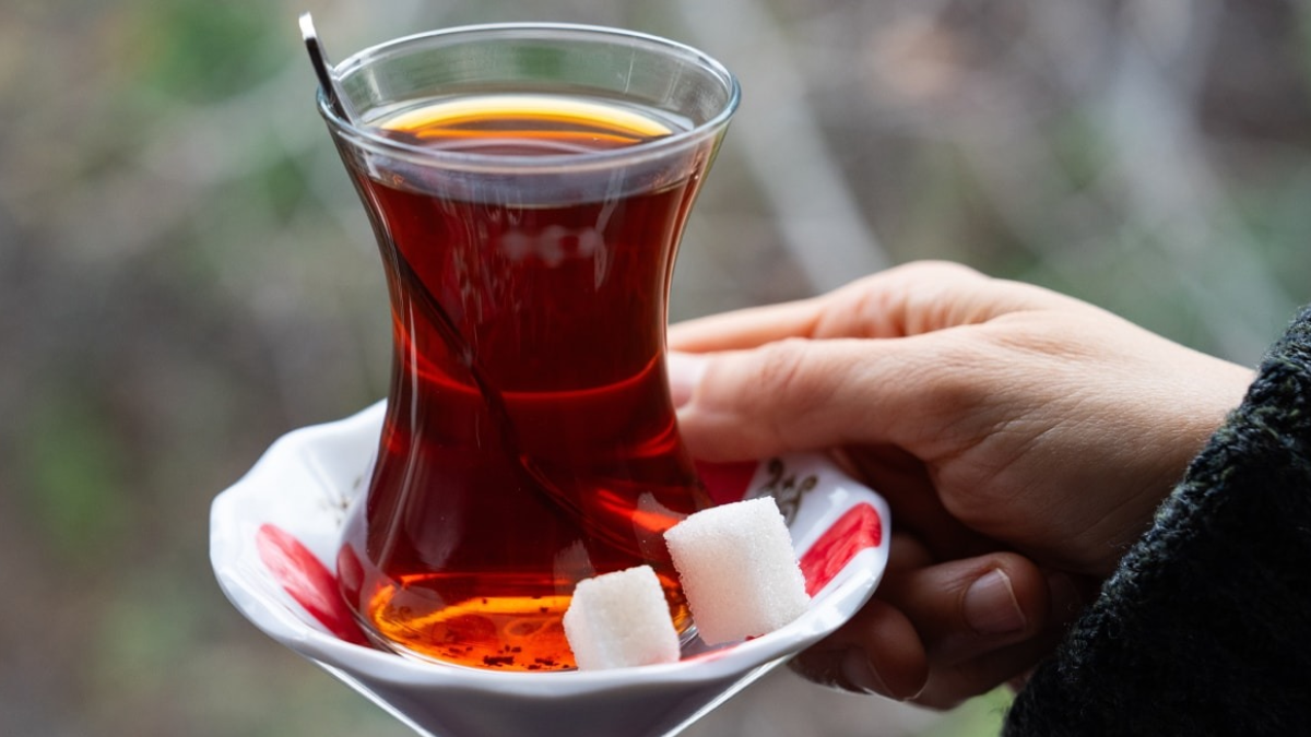 Kadınlar kahve değil çay içmeli: İşte nedeni