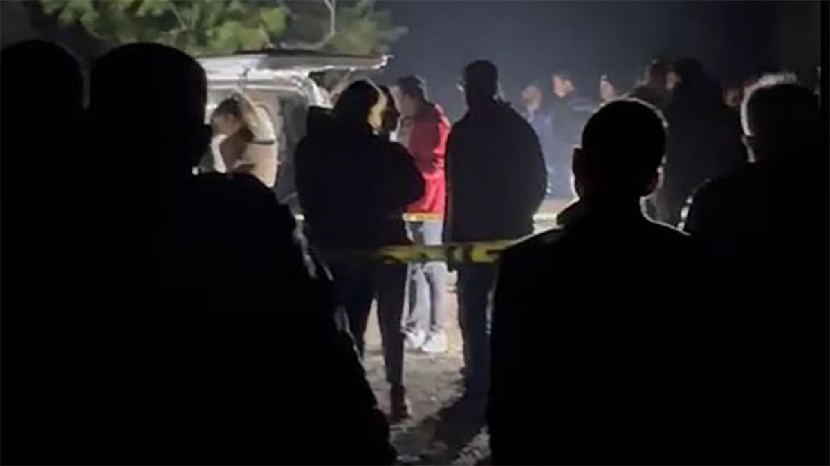 Mezarlıkta korkunç olay! 2 kişi araç içinde ölü bulundu