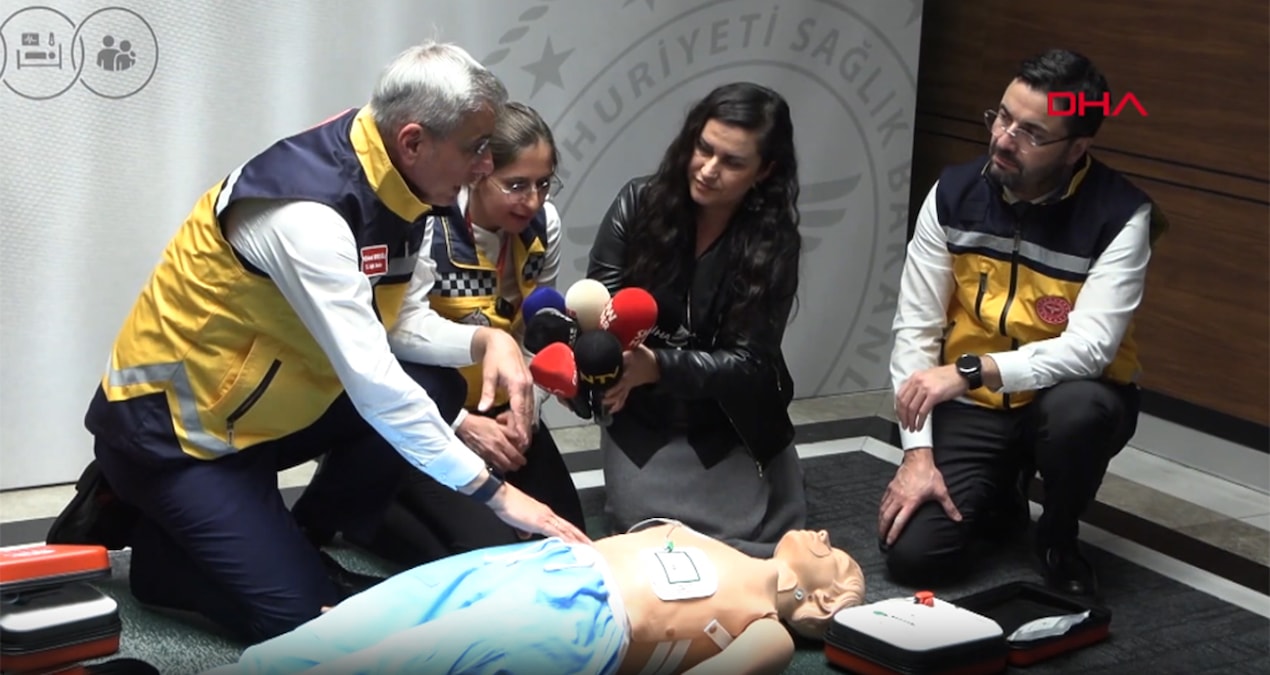 cihazjpg-uXcef_z57ki7fDJJ2ZlMLA 2026'da başlıyor! Havaalanları, AVM’ler ve istasyonlara koyulacak, hayat kurtaracak