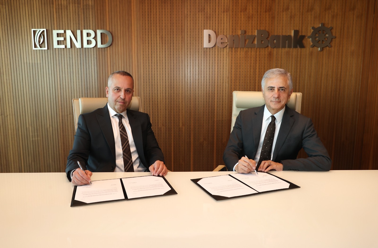 DenizBank ve ENBD, Eren Holding ile 400 Milyon Dolarlık krediye imza attı