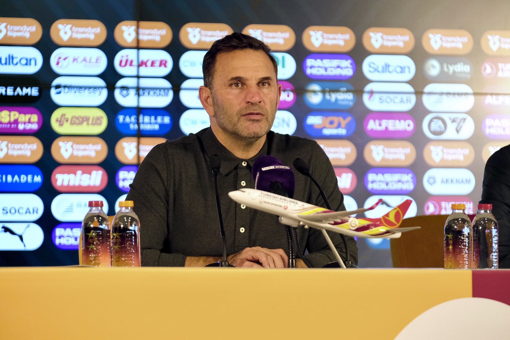 Okan Buruk'tan TFF'ye '2. takım' çağrısı