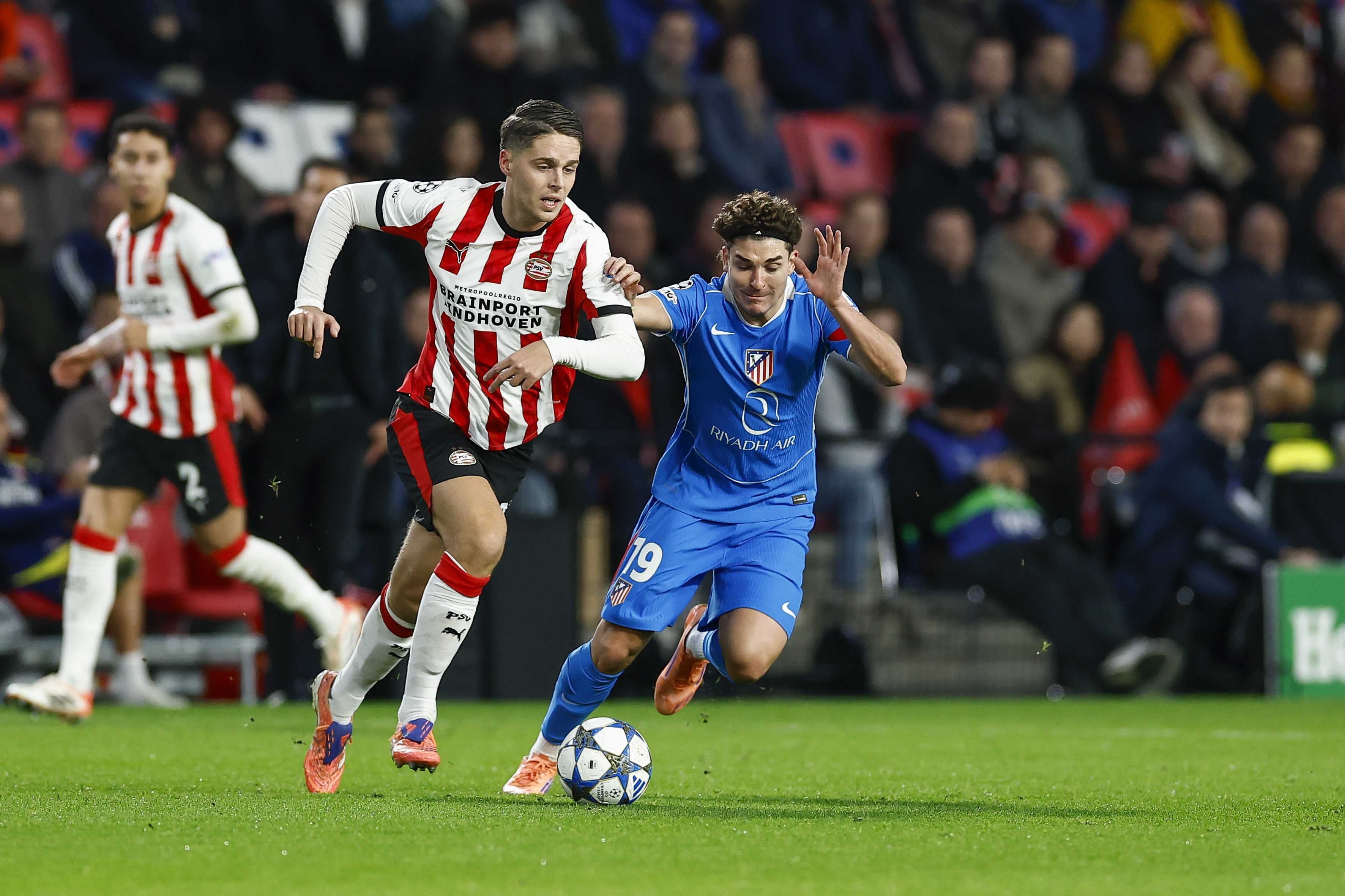 Yıldız ismin transferi durduruldu! Fenerbahçe taraftarı şaşkına döndü