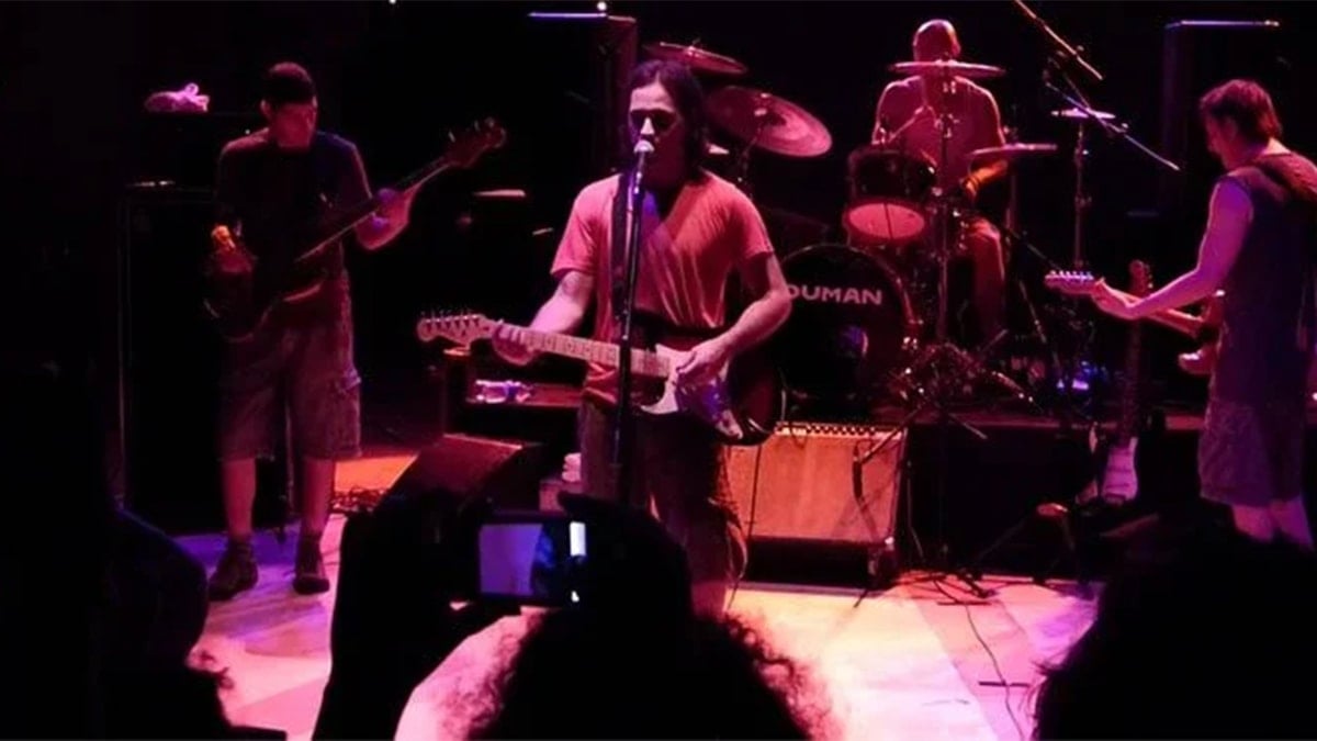 Duman konseri rektörü koltuğundan etti