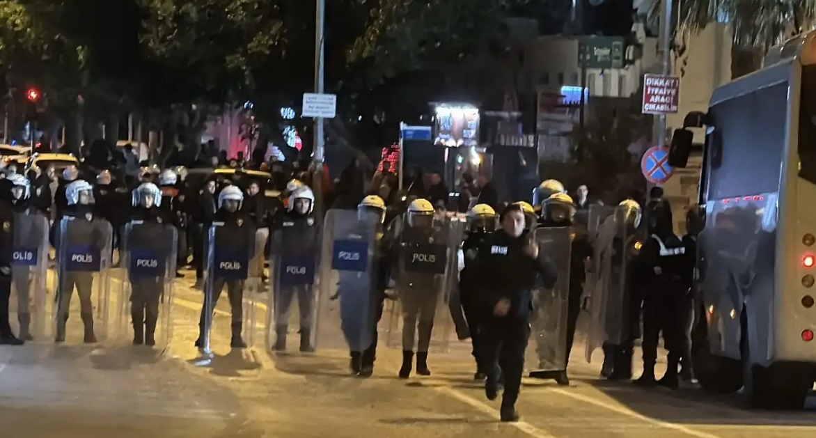 Bodrum-Amed maçı sonrası sokaklar karıştı!