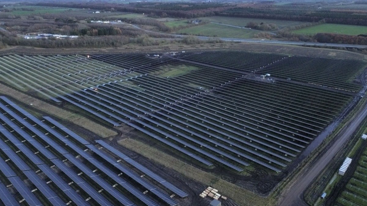 Kuzeyin fosil yakıt bağımlılığını bitiren tesis açıldı