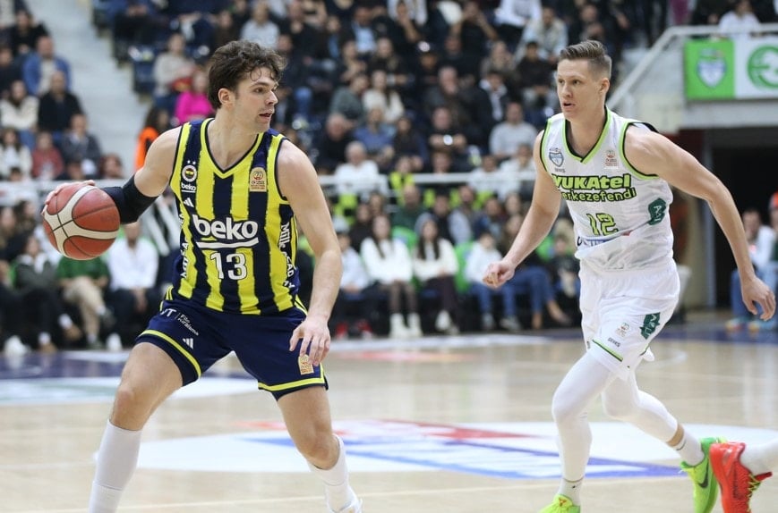 Fenerbahçe Beko, Denizli'de farklı kazandı