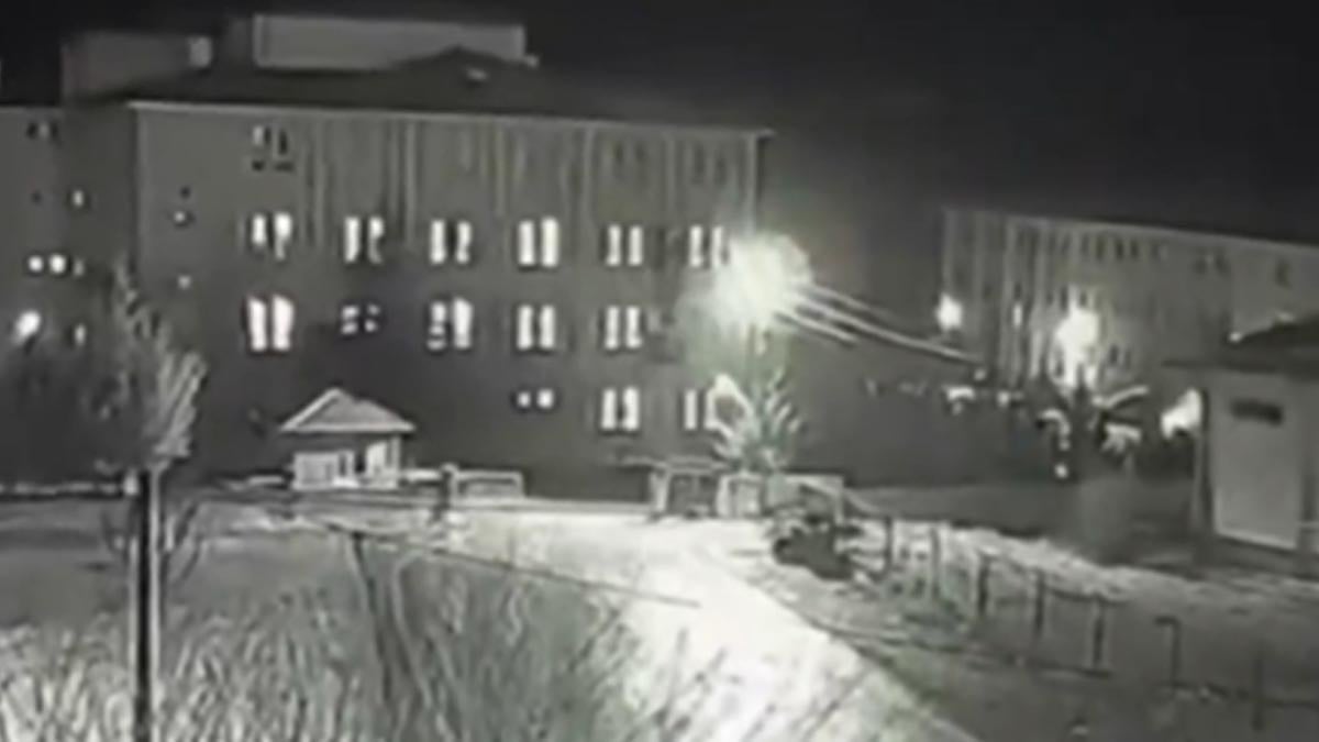 Elektrik arızası nedeniyle geri dönmeye çalışıyordu! İşte uçağın düşme anı