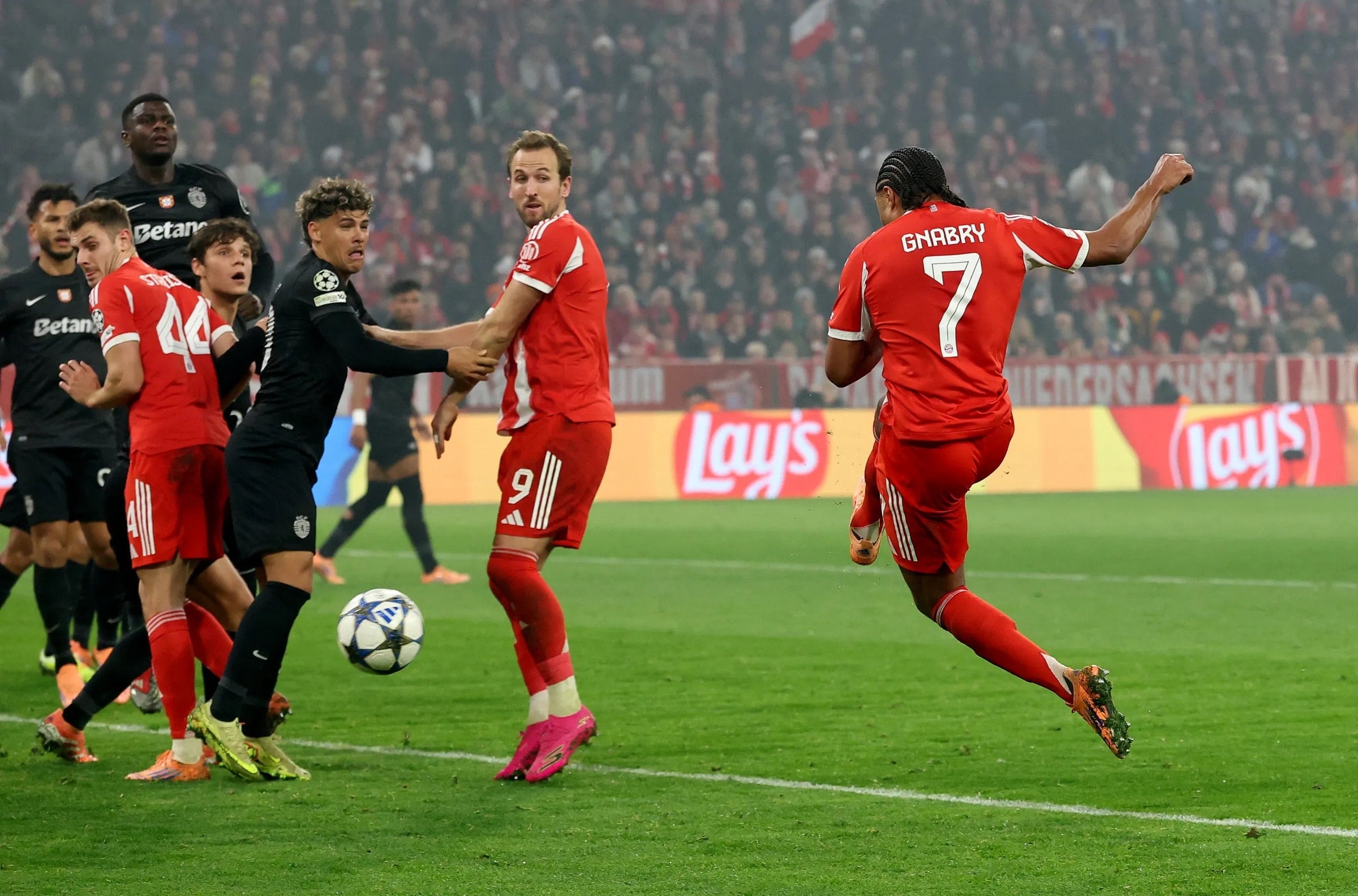 Fenerbahçe'den Sane taktiği! Yıldız oyuncunun peşine düştü