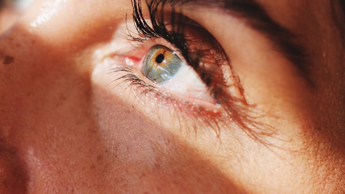 Gözlerdeki bu değişim hoşlanmayı ele veriyor