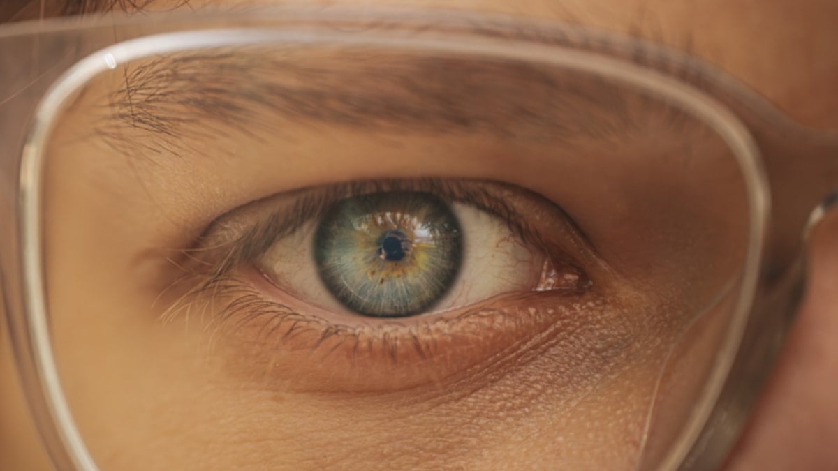 Karşınızdaki sizi dinliyor mu? Bilime göre gözlerdeki bir detay ele veriyor