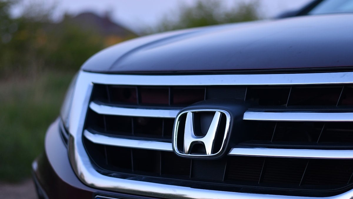 Otomobil devinden sektörü karıştıran karar! Üretimi durduruyor