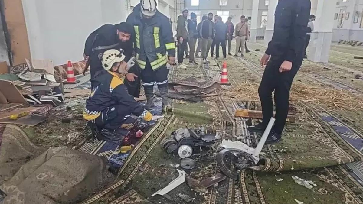 Suriye'de Cuma Namazı sırasında patlama! Ölü ve yaralılar var