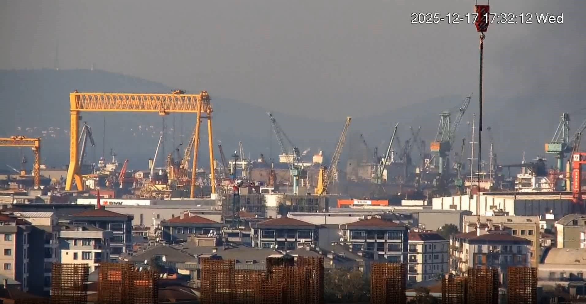 İstanbul'da gemi yangını! Müdahale ediliyor