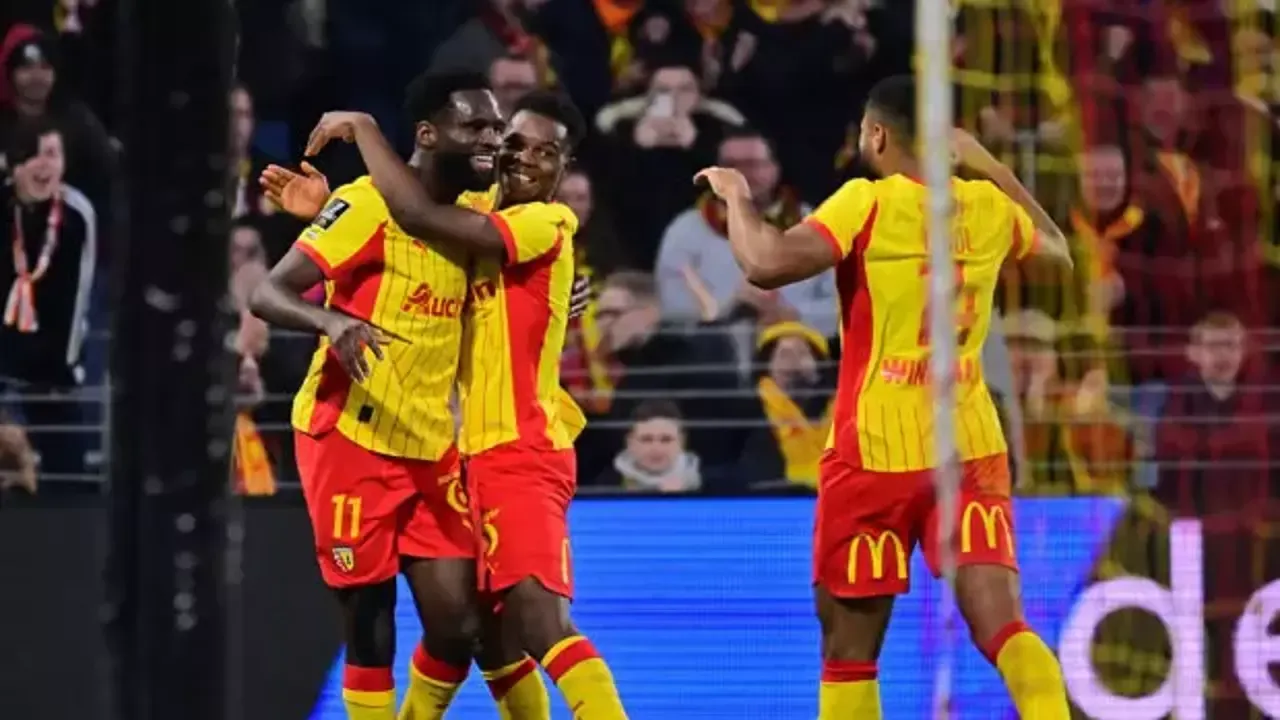 5 büyük ligin 3'ünde kartlar yeniden dağıtıldı! 3 yeni lider