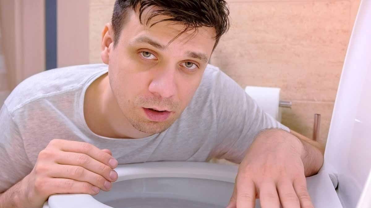 Saatler içinde başlıyor, günlerce sürüyor: Yeni 'kış kusma hastalığı' yayılıyor! İşte belirtileri