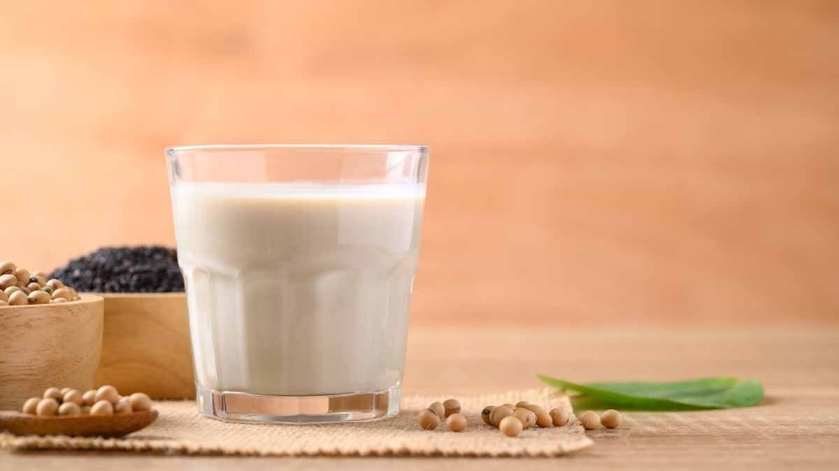 Kalsiyum denince artık akla inek sütü gelmesin, yüzde 7 daha fazla kalsiyum içeren süt bulundu