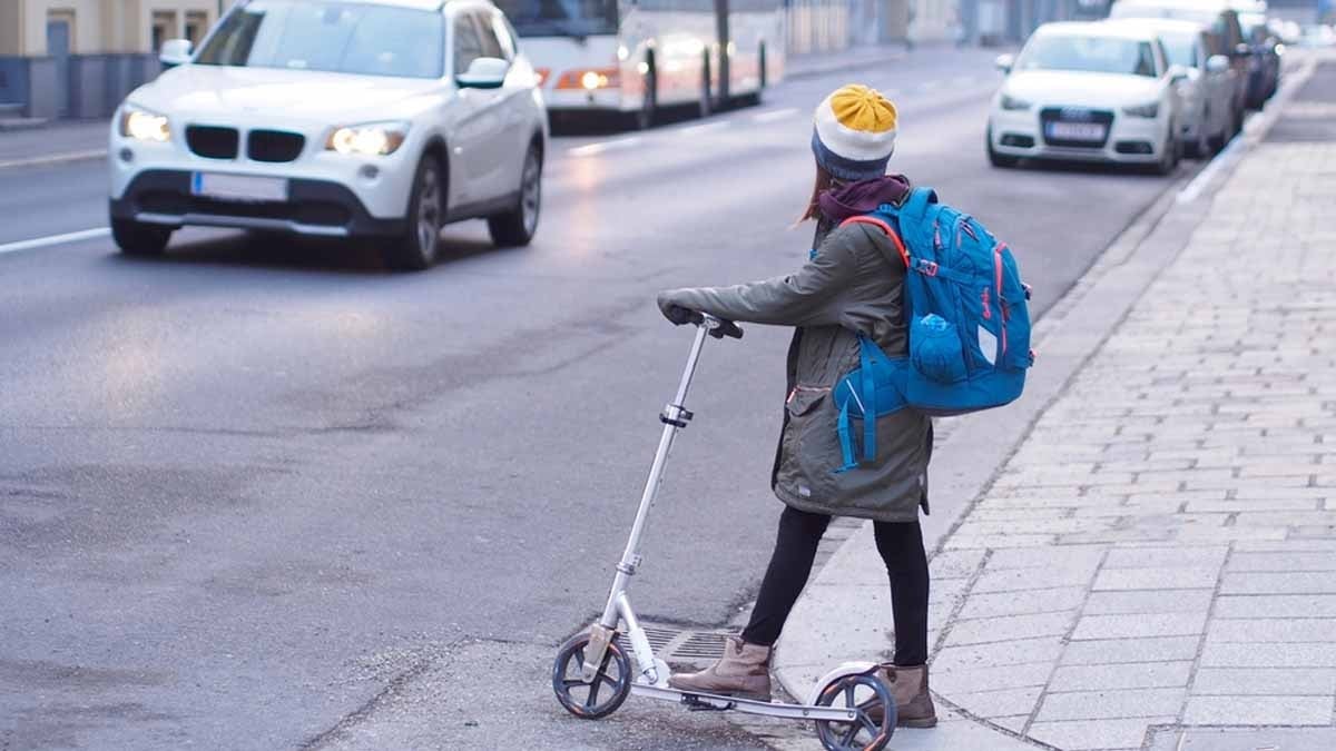 Trafikte yol veren sürücüye el hareketiyle teşekkür etmek aslında derin psikolojik bir anlam taşıyor