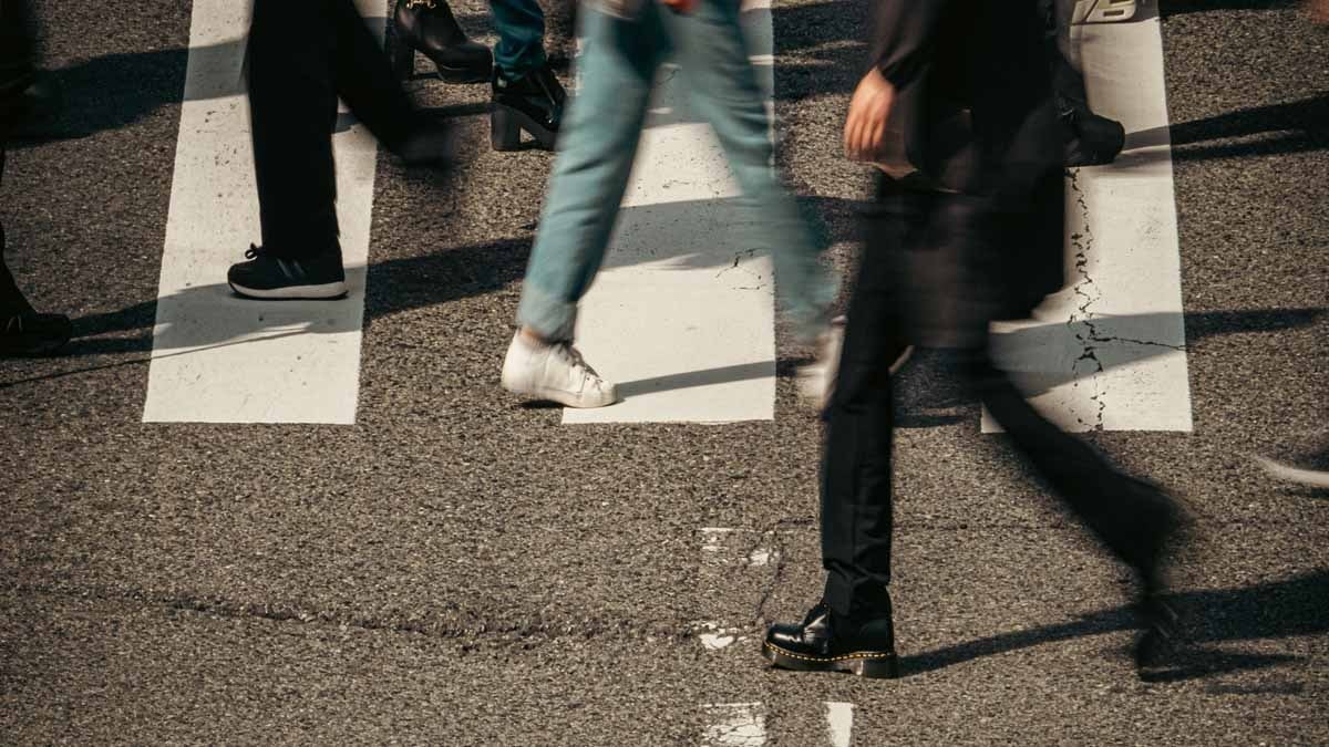 Hızlı yürüyenler, davranış bilimcileri hepinizin 4 ortak özelliğini buldu